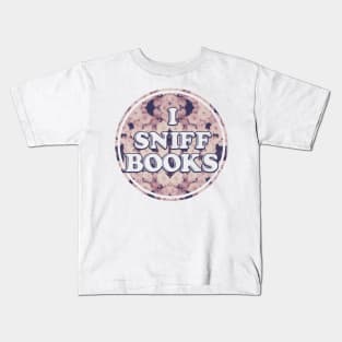 i sniff books Kids T-Shirt